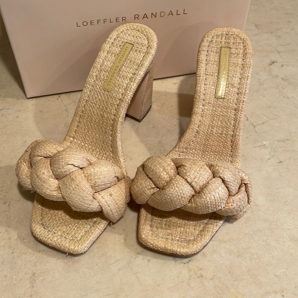 Loeffler Randall Freya Curved Heel Mule Size 8 Natural Tan